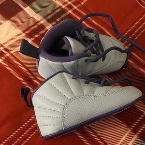 Jordan Baby Walker Shoes in Light Gray and Navy